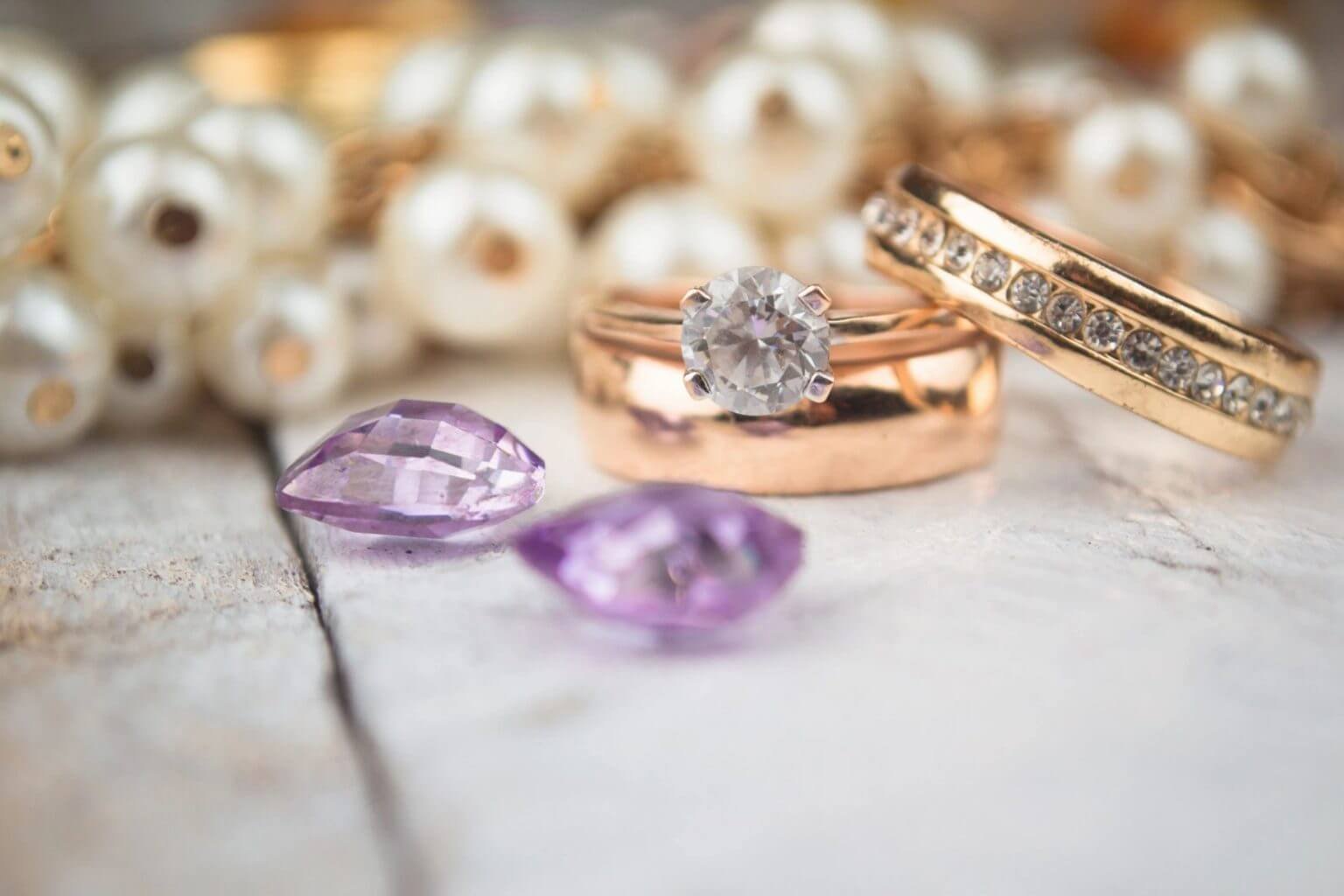 WHO Gets The Ring On Relationship Breakdown?